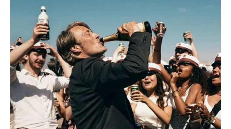 Mads Mikkelsen recibió la Concha de Plata al mejor actor por la cinta en el Festival Internacional de Cine de San Sebastián.