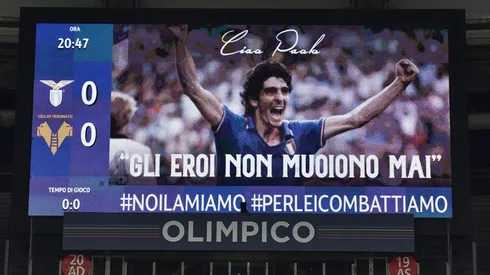 Marcador del Estadio Olímpico en recuerdo de Paolo Rossi