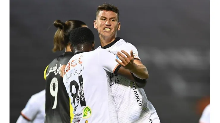 Gol de Lichnovsky para Al Shabab y casi pelea en Arabia Saudita.
