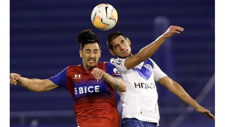 Fernando Zampedri es el goleador de la temporada en Universidad Católica, con 21 goles en 32 partidos