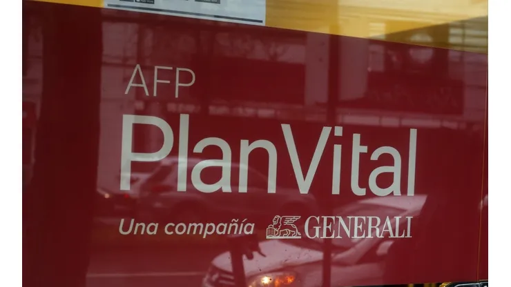 Desde hoy los chilenos pueden solicitar el segundo 10%