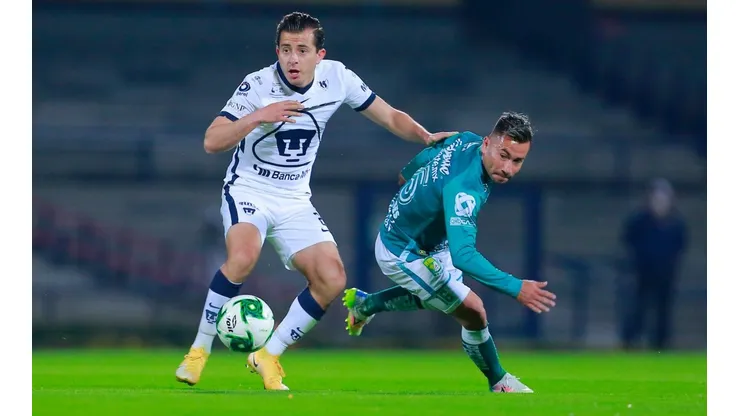 Meneses fue titular y tuvo la apertura de la cuenta en sus pies