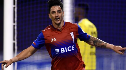 El Toro le dio el triunfo momentáneo a la UC en el José Amalfitani.