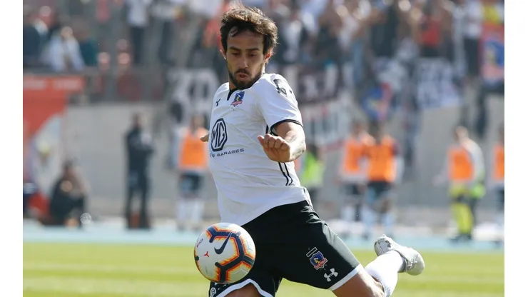Jorge Valdivia puede volver a jugar por Colo Colo en su momento más crítico.