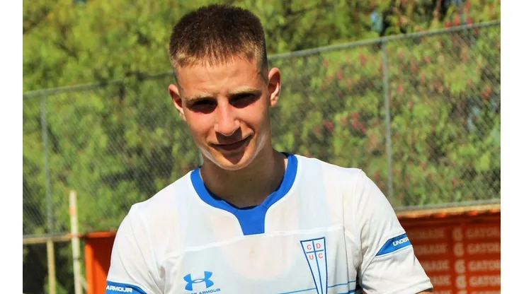 Bruno Barticciotto firmó contrato profesional con la UC.