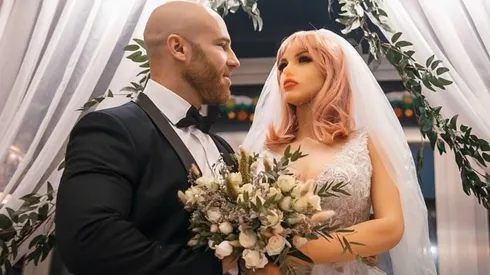 La pareja se comprometió en diciembre de 2019.