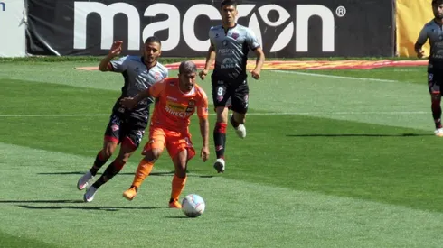Nicolás Maturana abrió la cuenta ante Ñublense y anotó su primer gol con la camiseta de Cobreloa