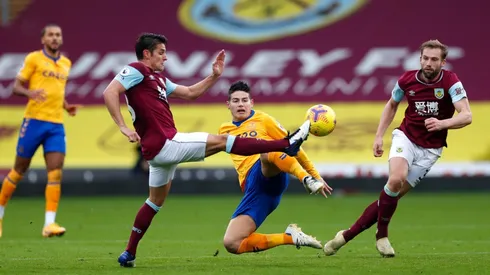 La fanaticada Toffee se lanzó con todo contra el colombiano.