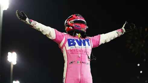 Sergio Pérez festeja su triunfo