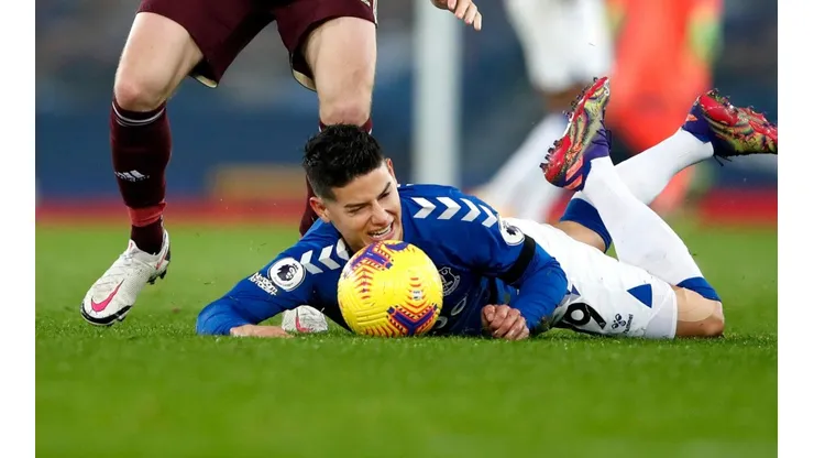 El colombiano fue comparado con el alemán y su pésimo presente en el Arsenal.