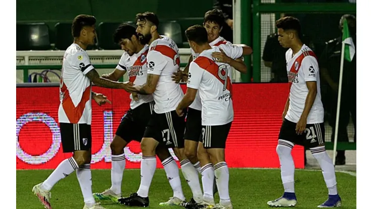 El millonario quiere seguir con los abrazos. En la Libertadores y ahora quiere seguir en el torneo local, Copa Diego Armando Maradona