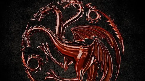 El estandarte de los Targaryen acapara el primer afiche de la precuela de "Game of Thrones".