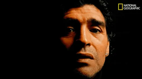 Diego Armando en una de las imágenes que forman parte de "Maradona Confidencial".