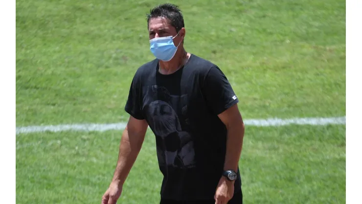 Héctor Almandoz dejó de ser el técnico de Deportes Antofagasta.