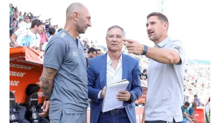 Paulucci no podrá estar en la banca de la UC para el Clásico Universitario.