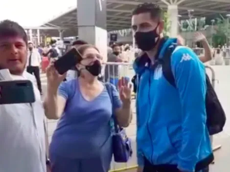 Hinchas de Racing reciben como héroe a Gabriel Arias