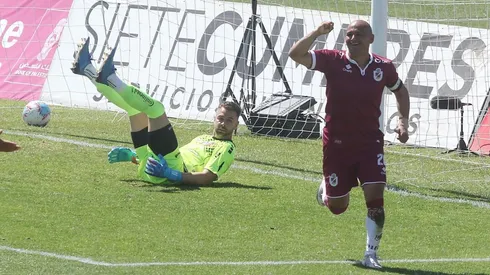 Humberto Suazo quiere seguir rompiendo récords. Chupete se ha transformado en puntal de la remontada granate