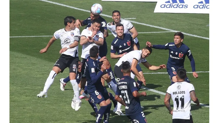 Colo Colo y Universidad de Chile se enfrentarán en enero en un Superclásico que puede tener fuerte olor a descenso