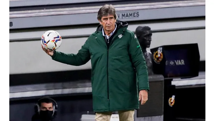 Pellegrini se llena de críticas en el Betis por la mala campaña
