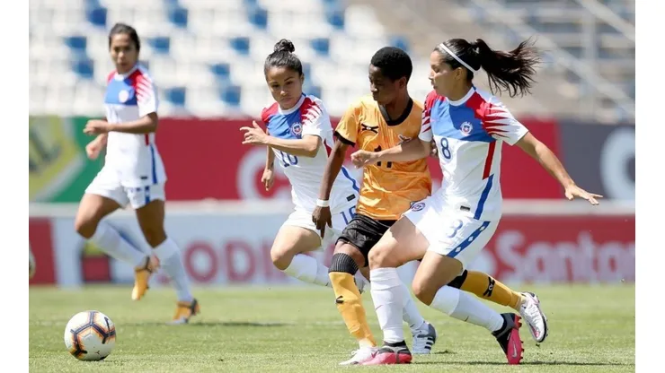 El segundo amistoso de Chile contra Zambia se suspende por positivos por Covid-19.