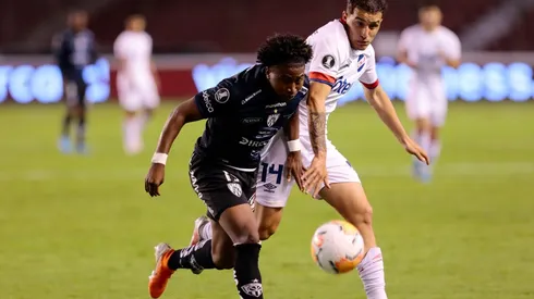 En la ida, ecuatorianos y uruguayos igualaron sin goles.