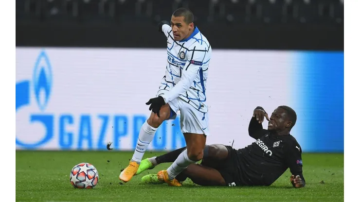 Alexis Sánchez, una buena y otra mala en Inter contra M'gladbach por la Champions League.