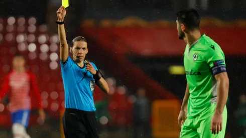 Stéphanie Frappart será la primera mujer en arbitrar la Champions League masculina.