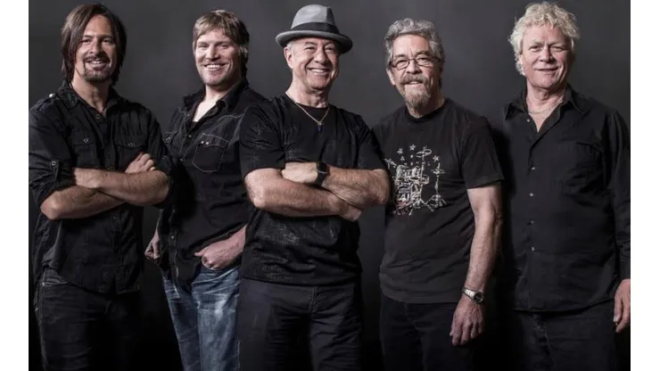 La pandemia del coronavirus sigue golpeando a los músicosy Creedence Clearwater no ha sido la excepción.
