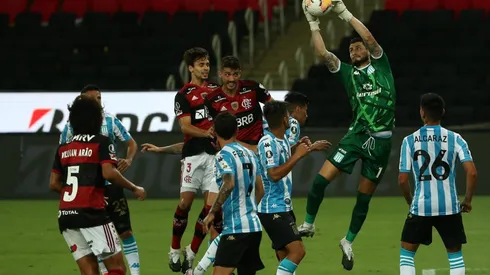 Racing derrota a Flamengo por penales con Arias figura y clasifica en Copa Libertadores.