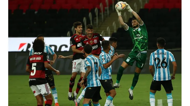 Racing derrota a Flamengo por penales con Arias figura y clasifica en Copa Libertadores.