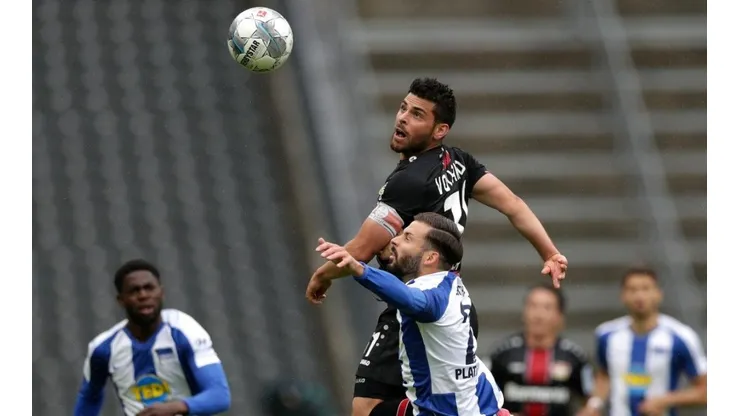 El Leverkusen todavía no puede contar con Charles Aránguiz.