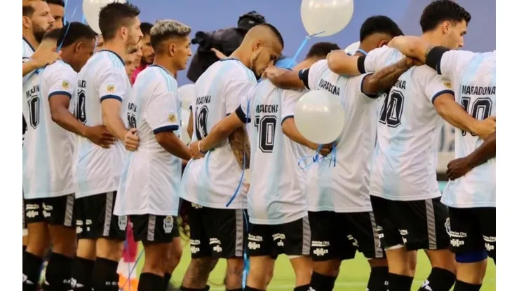 Gimnasia despidió a Maradona con triunfo ante Vélez