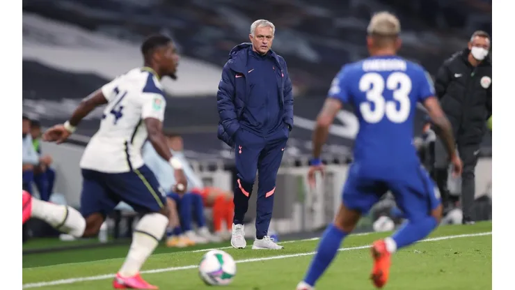 Mourinho tiene la opción de ser puntero exclusivo en Inglaterra.