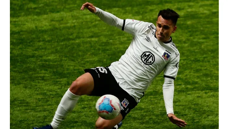 Pablo Mouche es uno de los titulares que termina contrato con Colo Colo el 31 de diciembre.