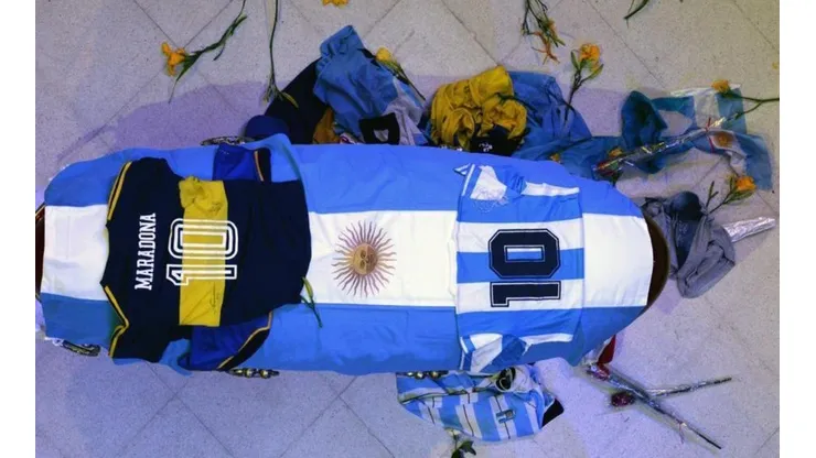 Los restos del Diez ya descansan en el cementerio Bella Vista.