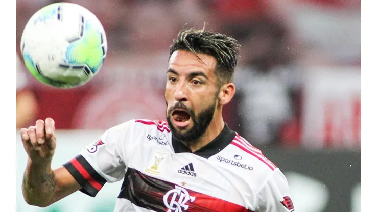 El defensor ya entrena con normalidad junto al Mengao.