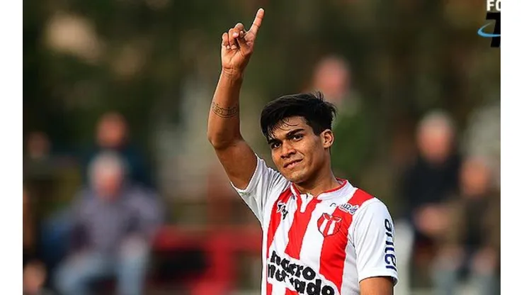 Arezo amenaza a la UC