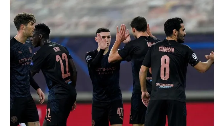 El City abrochó su paso a octavos de final de la Champions League