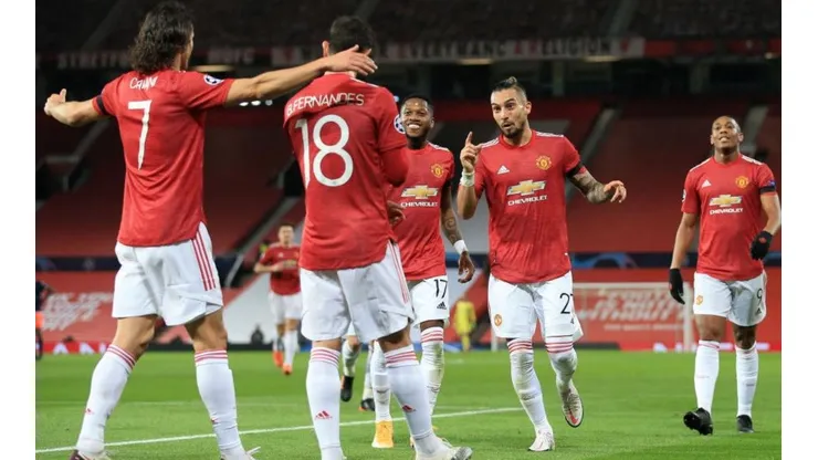 Manchester United quiere seguir festejando ahora en la Premier League