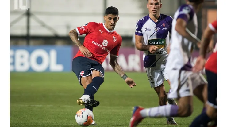 El volante chileno jugó los 90 minutos de partido.