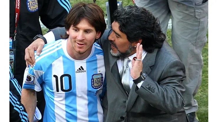 La Pulga entregó sus condolencias por la muerte de El diego.