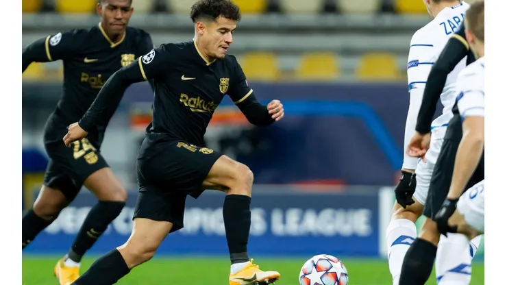 Coutinho ante el Dinamo Kiev