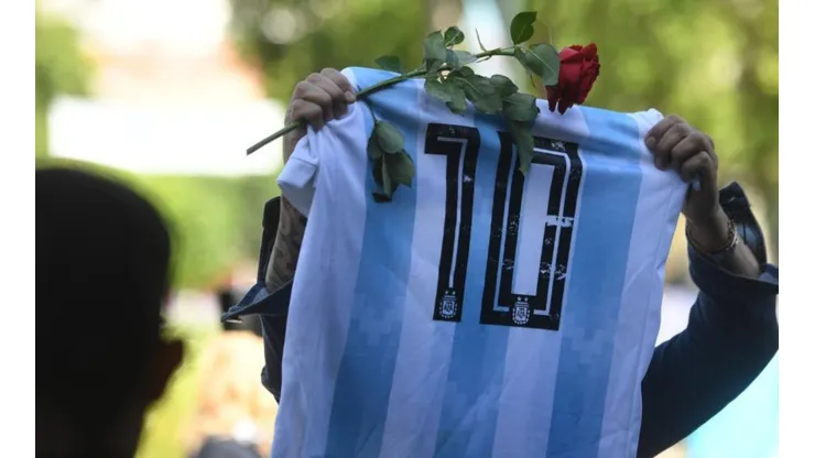 Disturbios en la Casa Rosada durante el velatorio público de Diego Maradona.