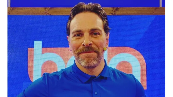 Tras su paso por "Mucho Gusto", José Antonio Neme es actualmente panelista de "Hola Chile", en La Red.