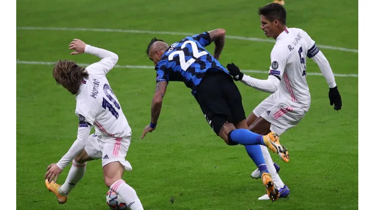 El minuto polémico de Vidal en el Inter-Real Madrid por Champions League.