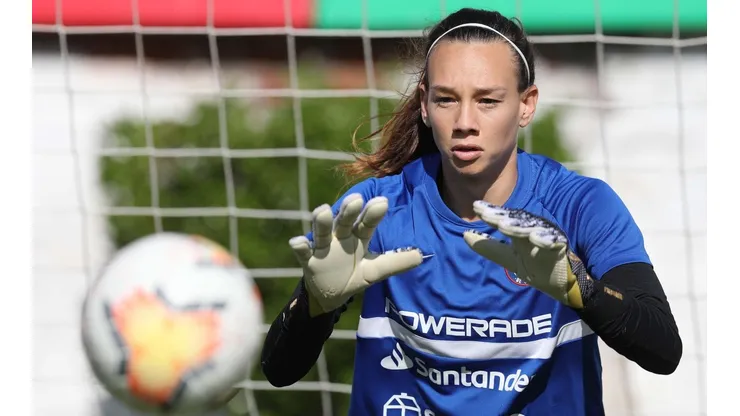 Christiane Endler y la Roja entrenan con miras a los amistosos contra Zambia.