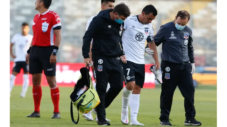 Esteban Paredes sufrió una fractura en el partido con Audax Italiano