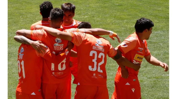 Cobreloa derrotó por 2-0 a Barnechea en la Primera B.