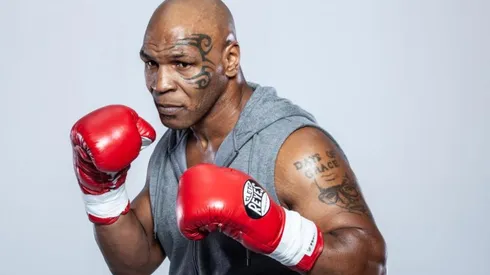 Mike Tyson prepara para su regreso al ring con 54 años.