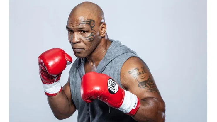 Mike Tyson prepara para su regreso al ring con 54 años.
